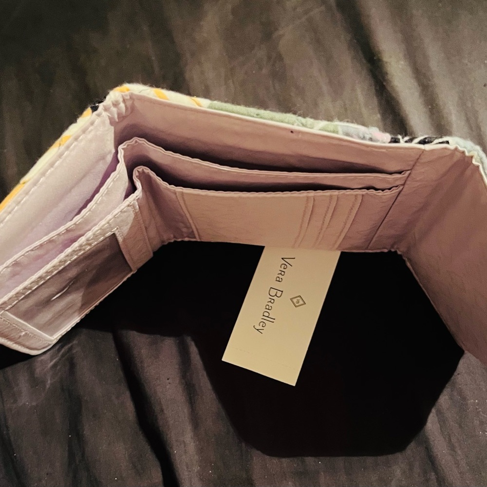 RFID Mini Tri-Fold Wallet - Picture 4 of 5